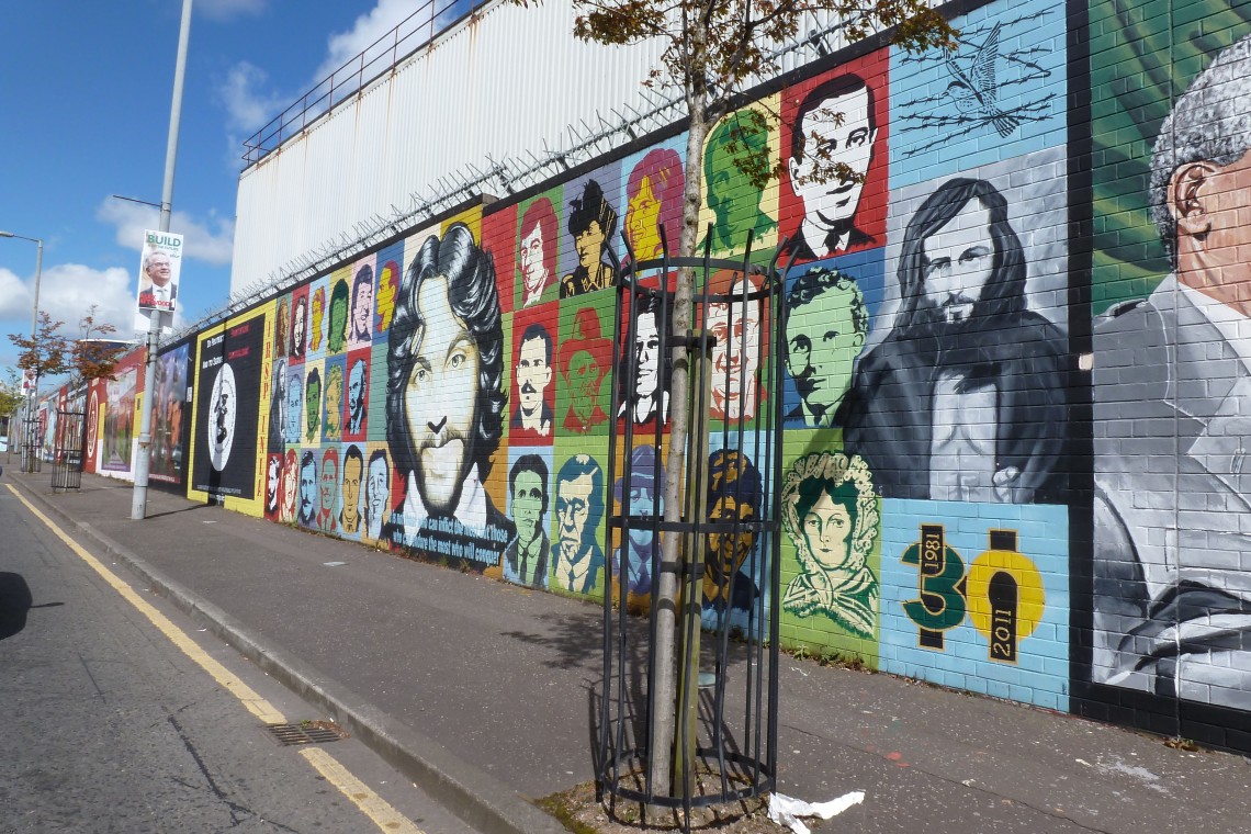 MURALS IN BELFAST