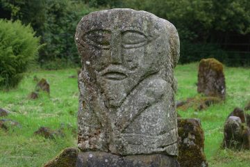 Janus Figur, Boa Island, Mystisches Irland