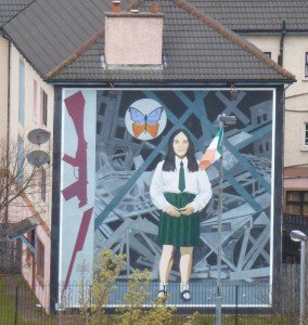murals in Derry